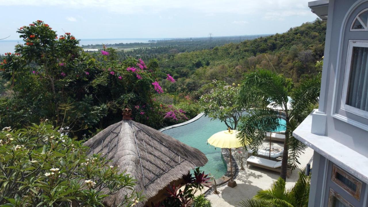 Reva Bali Villa Temukus