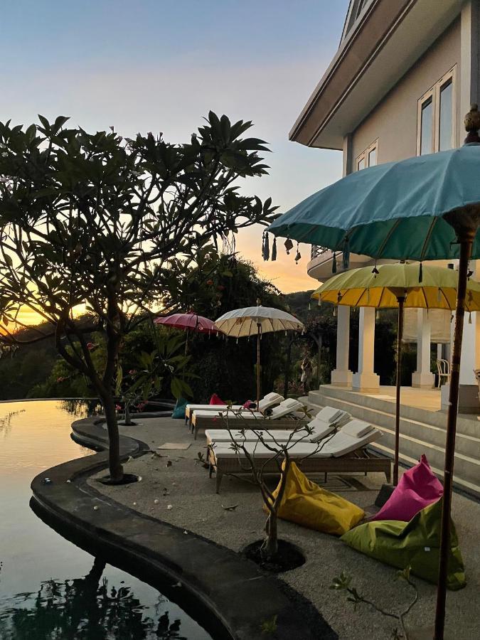 Reva Bali Villa Temukus